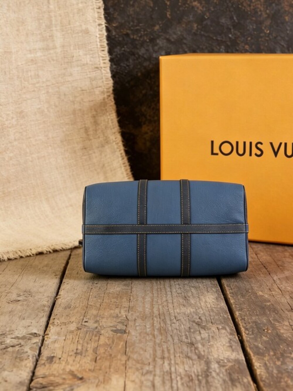Louis Vuitton Keepall Bandoulière 50 Taurillon Blue - Picture 2 of 6